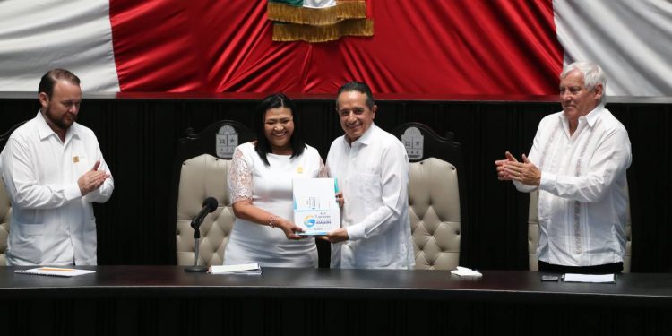 En Quintana Roo hay un nuevo rumbo: Carlos Joaquín