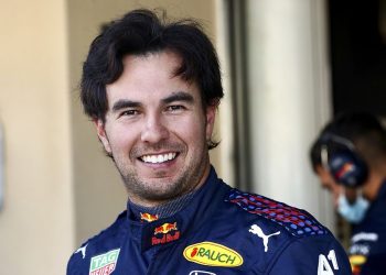 Checo Pérez mejora sus tiempos en la última práctica libre en Monza y termina tercero