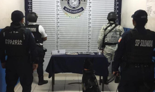 Aseguran dos armas de fuego en dos diferentes antros en Playa del Carmen