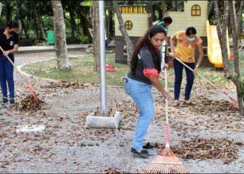 Realizan jornada de limpieza en el Parque Punta Corcho en Puerto Morelos