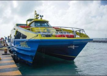 Usuarios del transporte marítimo exigen regulación del cobro de pasaje en menores de edad