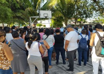 Padres piden aplicación de «Operativo Mochila» en secundaria de Chetumal