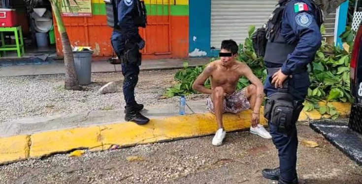 Obreros le dan tremenda ‘paliza’ a sujeto que intentó robar material de obra en Puerto Aventuras