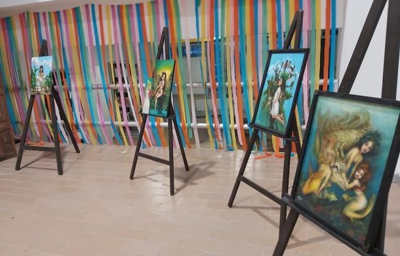 Inauguran exposición visual “Travesía de ninfas y sirenas”