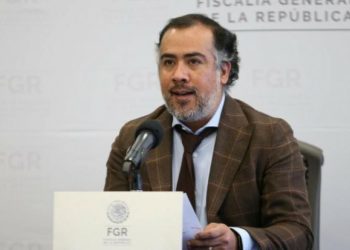 Omar Gómez Trejo, fiscal de la FGR renuncia por caso de Ayotzinapa