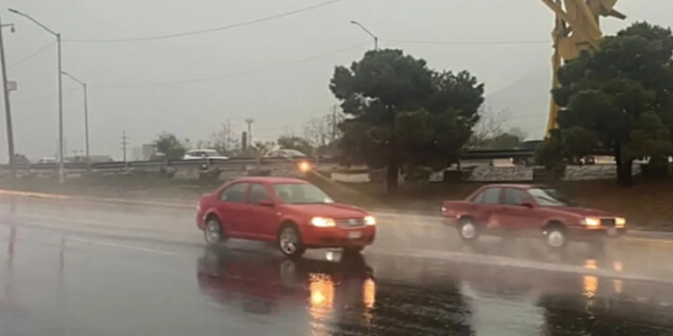 La Secretaría de Educación de Nuevo León suspende las clases matutinas ante las lluvias