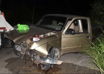 Choque entre dos autos en José María Morelos, deja solo daños materiales