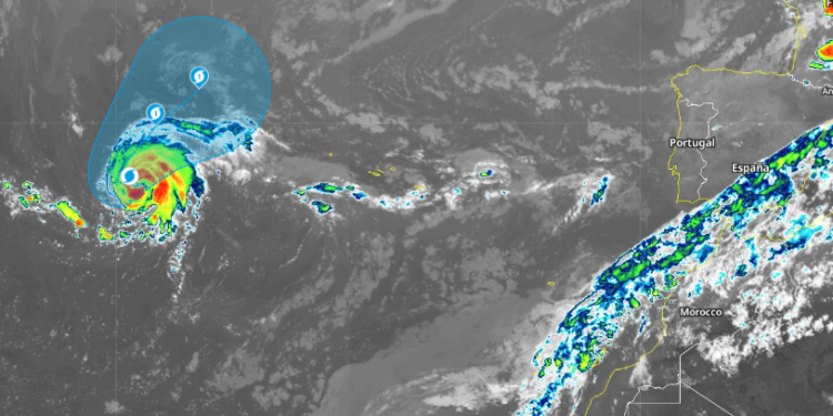 Tormenta tropical «Danielle» se transforma a huracán en el Océano Atlántico