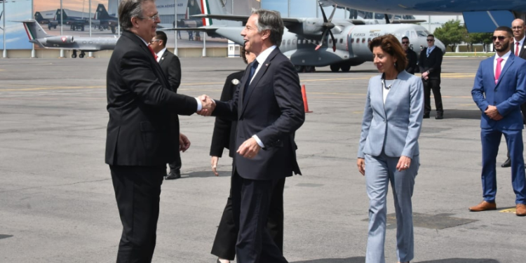 Recibe Marcelo Ebrard al secretario de Estado de E.U Antony Blinken por asuntos en sector estratégico