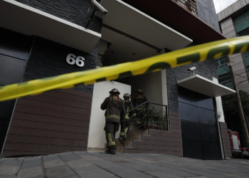 Miles de personas afectadas en el servicio eléctrico tras sismo: CFE