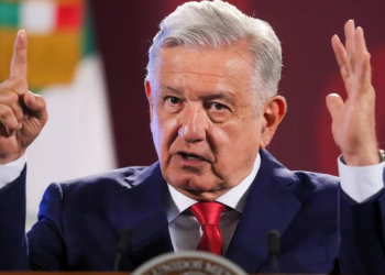 AMLO revela lista de senadores que votaron en contra de mantener a las Fuerzas Armadas 