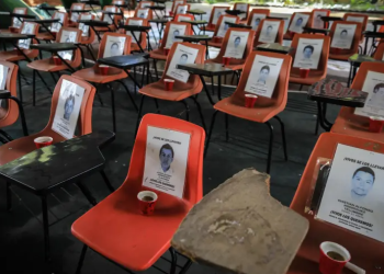 AMLO pide que no exista violencia durante protesta por caso de Ayotzinapa