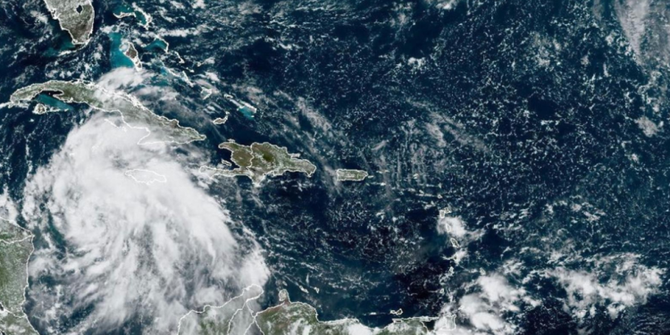 Huracán Ian provoca cierre de puertos en Golfo de México y Mar Caribe