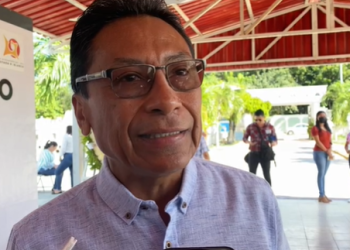 Endurecer revisión de mochila en escuelas: Carlos Gorocica