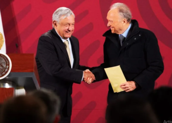 AMLO defiende Alejandro Gertz ante acusación de GIEI del caso Ayotzinapa