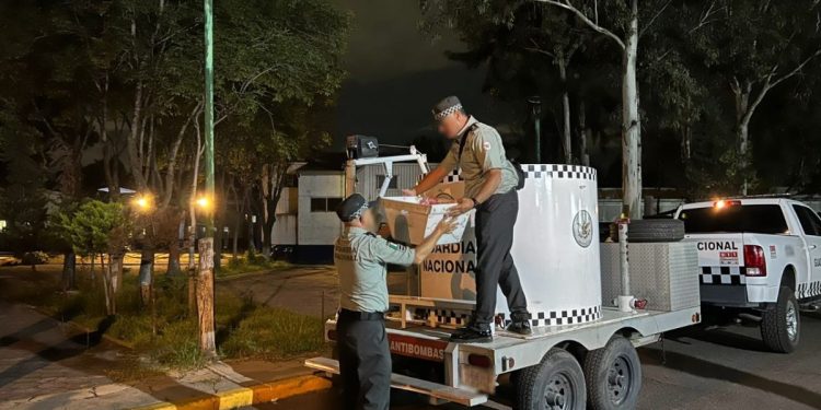 Resguardan diez granadas de fragmentación al interior de un paquete de mensajería en CDMX