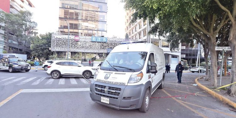 Joven se quita la vida tras caer del piso 20 de un edificio de Polanco en CDMX
