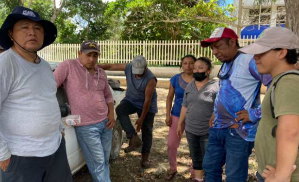 Trabajadores del Tren Maya se manifestaron en Felipe Carrillo Puerto exigiendo el pago de su sueldo y equipo de trabajo