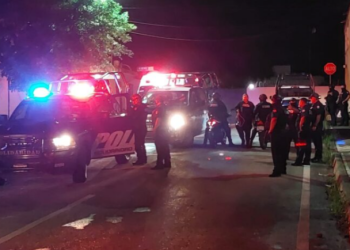 Aseguran a cinco personas por portación de un arma y droga, en un motel de Playa del Carmen