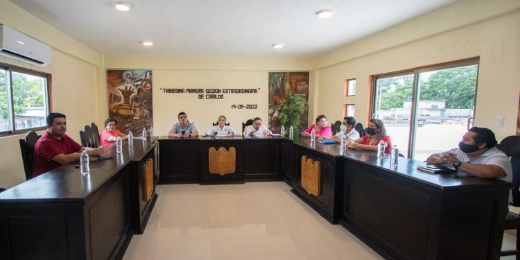 Regidores sin experiencia rinden protesta en Carrillo Puerto