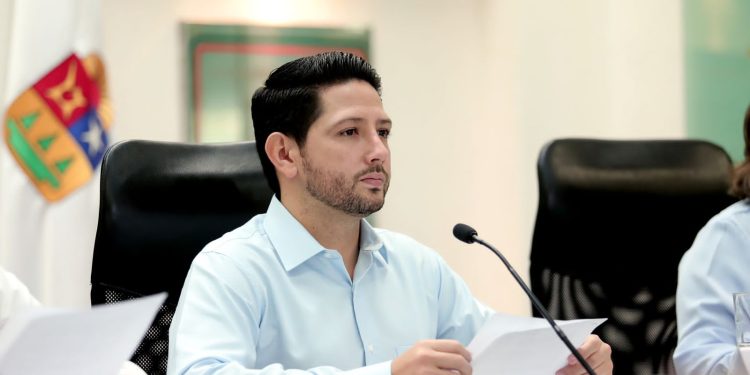 Respaldo completo congreso a Mara