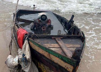 Rescatan a tres balseros cubanos en costas de Florida en medio del huracán ‘Ian’