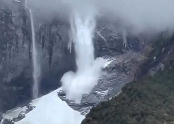 Cambio Climático provoca desprendimiento en un glaciar del sur de Chile