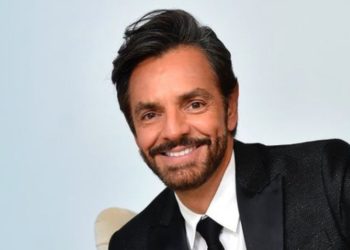Eugenio Derbez reaparece en redes sociales tras delicada cirugía de hombro