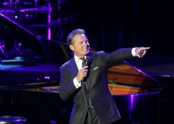 Luis Miguel regresa a los escenarios en 2023