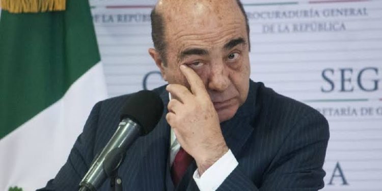 Trasladan del reclusorio al hospital a Murillo Karam, extitular de la PGR