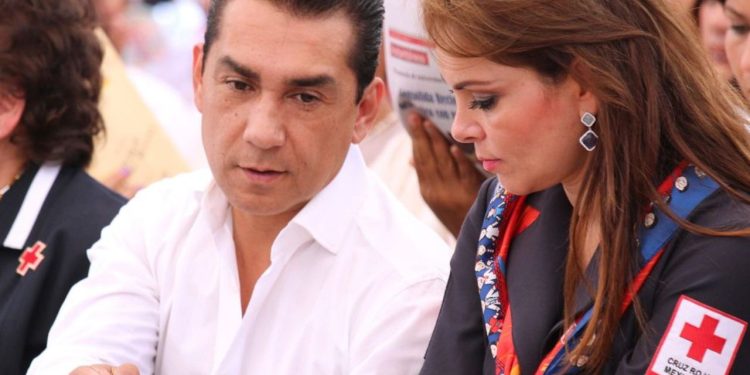 Juez gira una orden de aprehensión en contra del exalcalde de Iguala