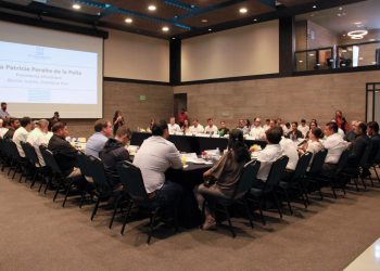 Fortalecen trabajo unido en Cancún con asociados náuticos