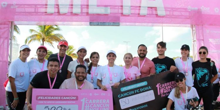 Cancunenses se unen por las mujeres y superan meta en carrera por mastografías: Ana Patricia Peralta
