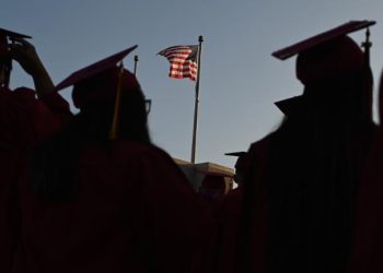 El gobierno de Biden abre proceso para la condonación estudiantil