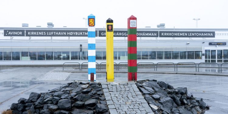 Arrestan a dos ciudadanos rusos en Noruega con un drone y material fotográfico del aeropuerto y helicópteros militares