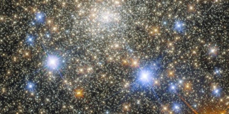 El Telescopio espacial Hubble capta un cúmulo globular