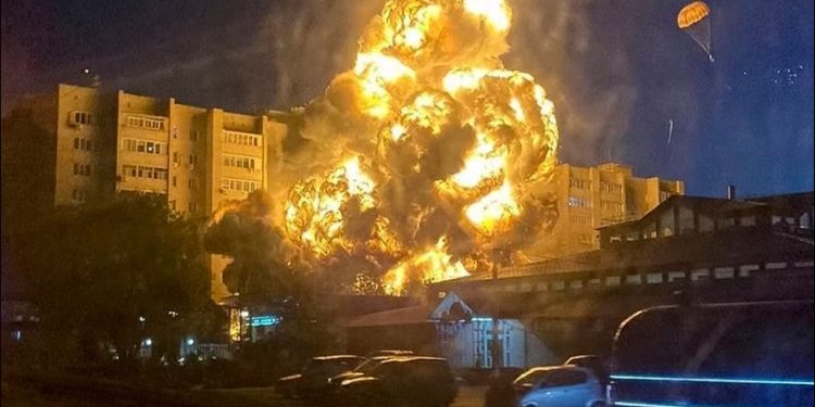 La explosión de avión militar rusos deja trece muertos incluyendo niños