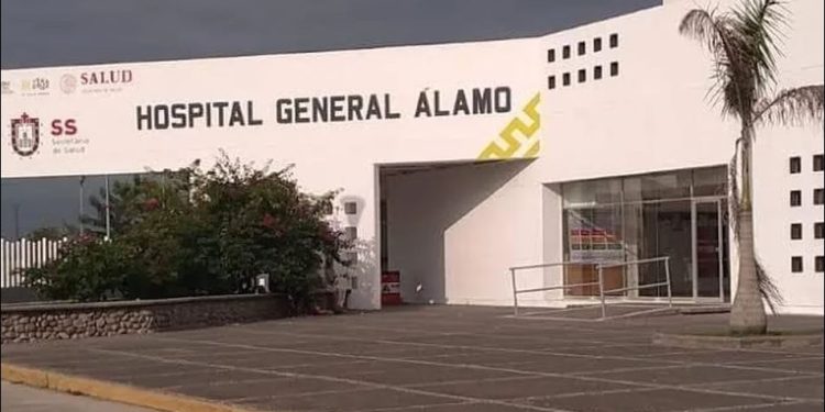 Tras misteriosa intoxicación ya suman 39 alumnos hospitalizados en una secundaria de Veracruz