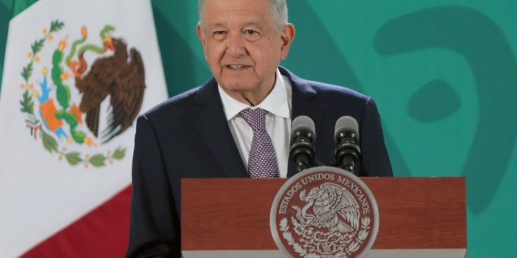López Obrador reitera que el hackeo no afecta su administración