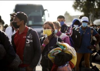 Pedirá México más visas humanitarias para migrantes en EEUU