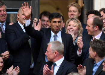 Celebran en India el nombramiento de Rishi Sunak como primer ministro del Reino Unido