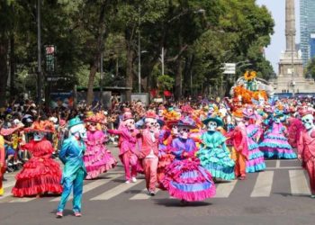 El  tradicional  Desfile de Día de Muertos 2022 en CDMX tendrá como tema «el ombligo de la luna»