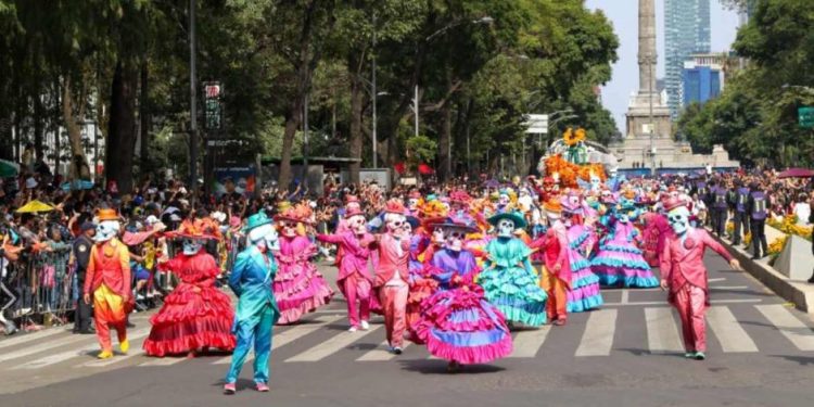 El tradicional Desfile de Día de Muertos 2022 en CDMX tendrá como tema «el ombligo de la luna»