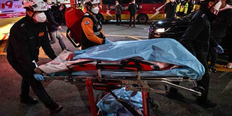 Aumenta la cifra de muertos a 120 y 100 heridos tras la estampida de Halloween en Seúl