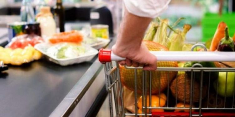 Profeco informó que el bolsillo de los mexicanos necesita $964.10 para adquirir los productos de la canasta básica más barata del país