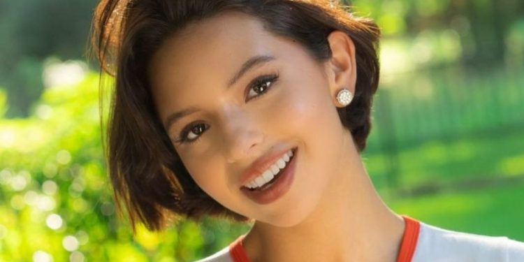 Muestan pruebas de que Ángela Aguilar estaría estrenando romance con un hombre mucho mayor