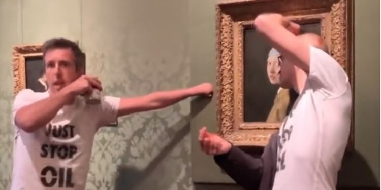 Activistas son detenidos al atacar la pintura de «La Joven de la Perla» en La Haya