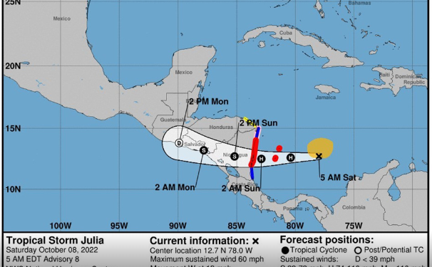 Avanza tormenta tropical «Julia» a Quintana Roo