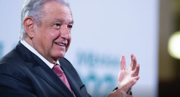 AMLO revela lista de los 38 aspirantes para la candidatura presidencial 2024