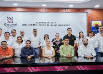 Gobierno Municipal busca simplificar trámites para la obtención de los servicios